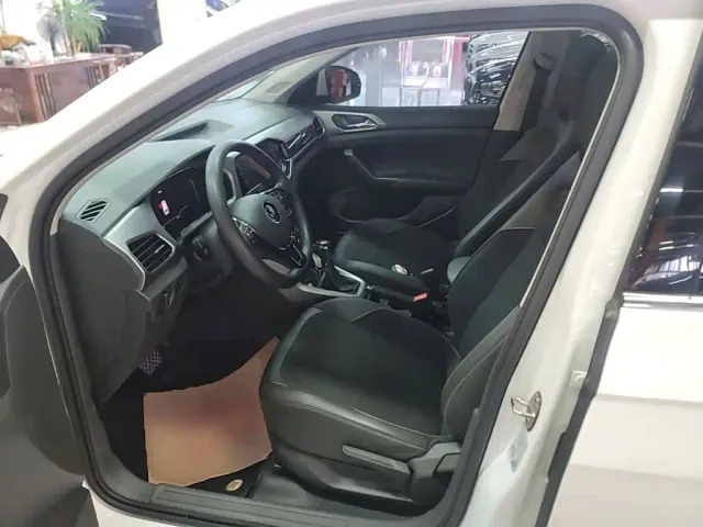 Volkswagen T-Cross — Фото автомобиля 14