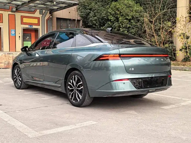 Xpeng P5 — Фото автомобиля 16