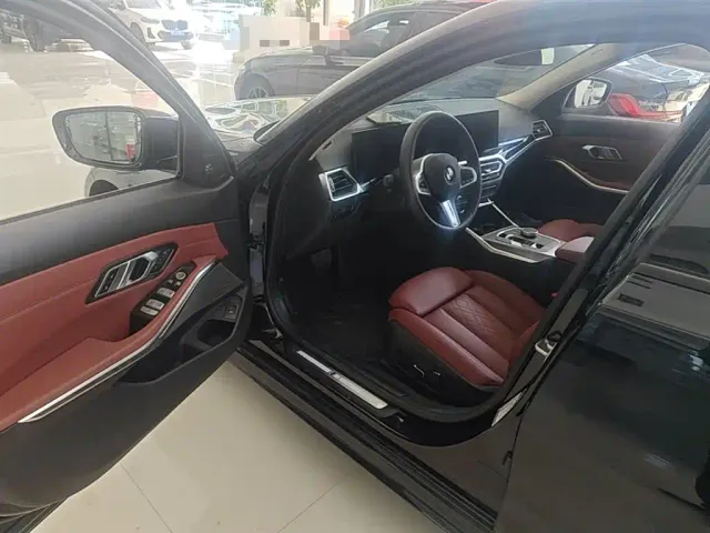 BMW 3 Series — Фото автомобиля 15