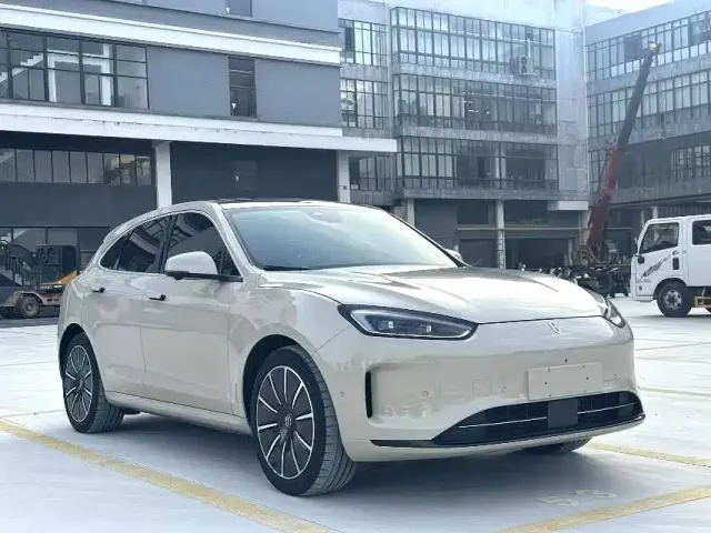 Aito M5 — Фото автомобиля 6