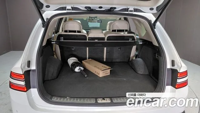 Genesis GV80 — Фото автомобиля 23
