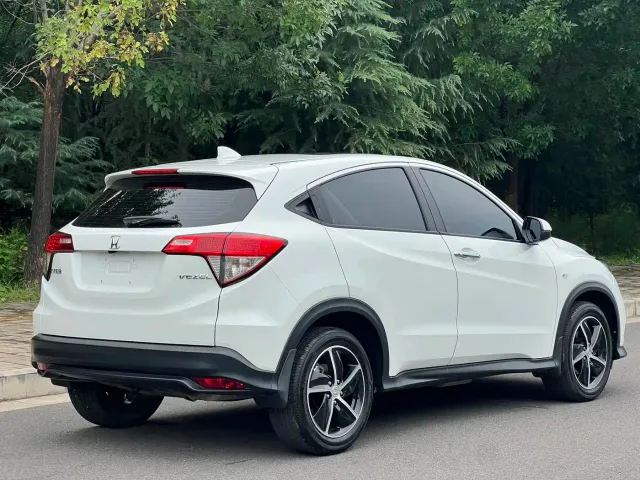 Honda Vezel — Фото автомобиля 15