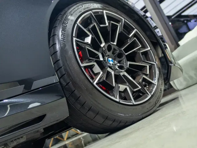 BMW M5 — Фото автомобиля 20