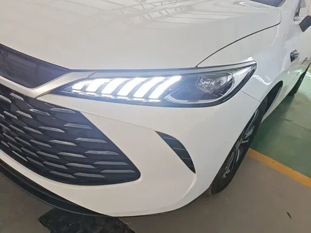 BYD Qin PLUS — Фото автомобиля 23