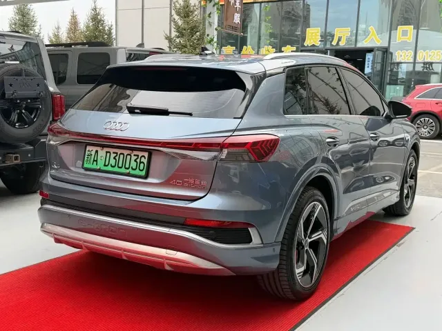 Audi Audi Q4 e-tron 2023 40 e-tron Creation Night Edition — Фото автомобиля 8