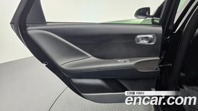 Hyundai Ioniq 6 — Фото автомобиля 14