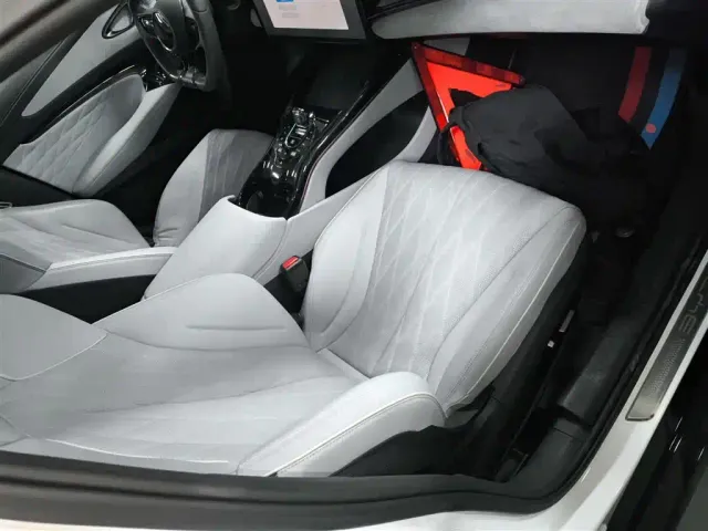 BYD Seal — Фото автомобиля 24