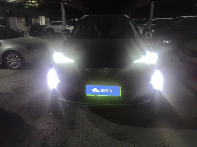 Changan Qiyuan Q05 — Фото автомобиля 2