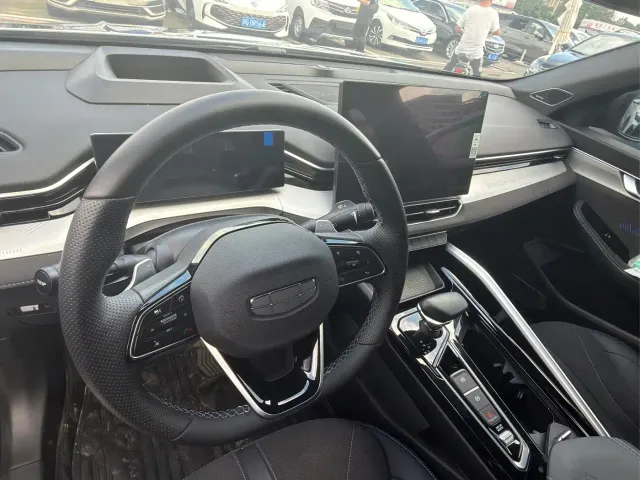 Geely Xingrui — Фото автомобиля 8