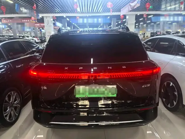 Xpeng G9 — Фото автомобиля 8