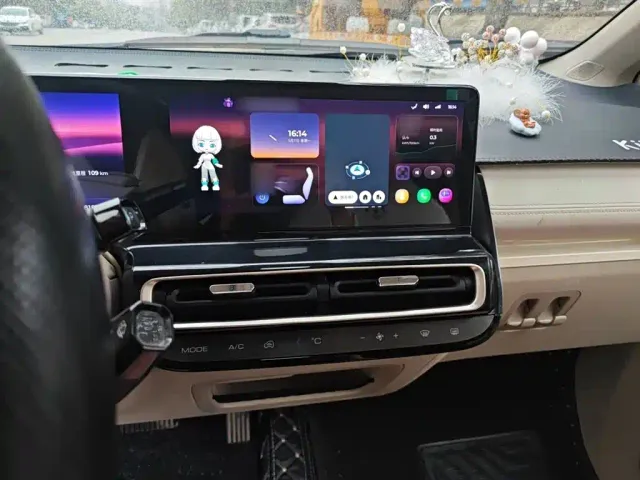 Baojun KiWi EV — Фото автомобиля 5