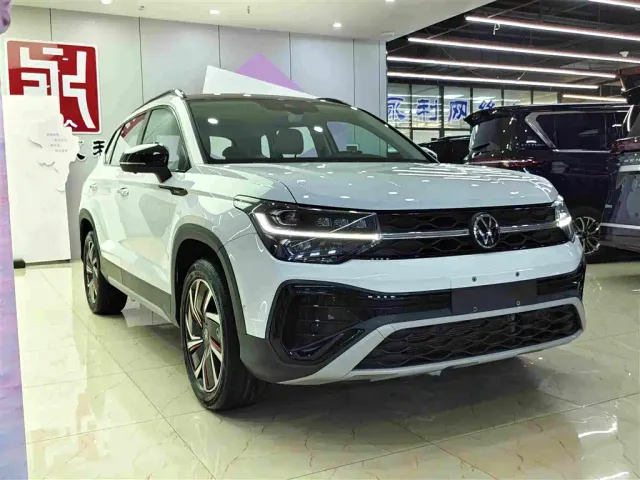 Volkswagen Tharu 2023 300TSI 2WD Moon Premium Edition — Фото автомобиля 3