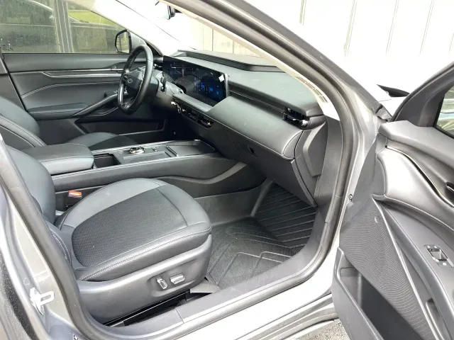Ford Mondeo — Фото автомобиля 6