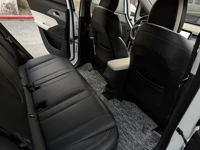 Geely Geometry E Firefly — Фото автомобиля 11