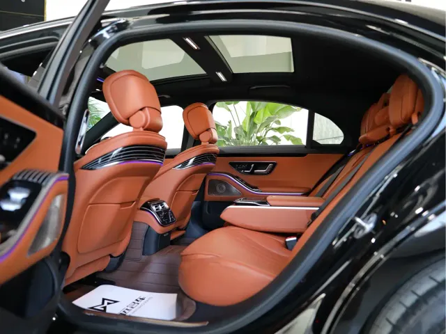 Mercedes-Benz S-Class — Фото автомобиля 12