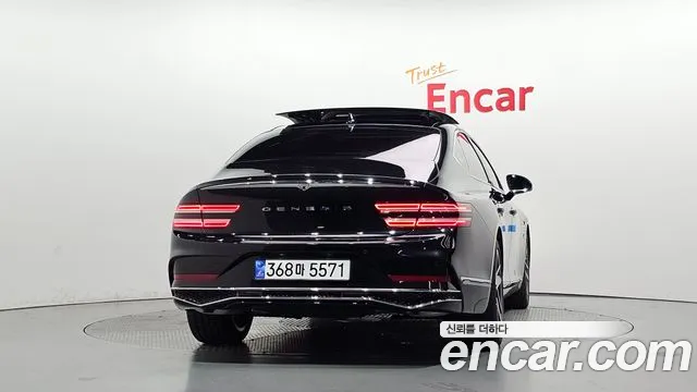Genesis G80 Бензин 2.5 турбо AWD — Фото автомобиля 4