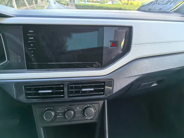 Volkswagen Lavida — Фото автомобиля 12