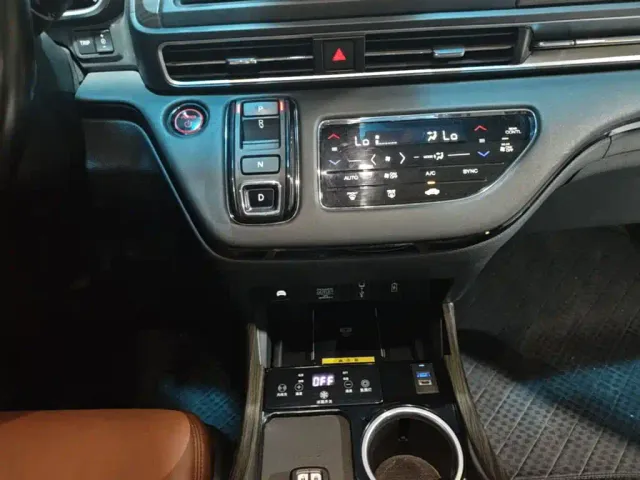 Honda Odyssey — Фото автомобиля 13