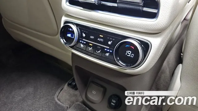 Genesis GV80 2.5T Бензин 2WD — Фото автомобиля 26