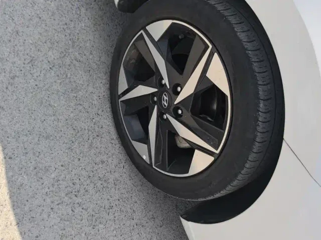 Hyundai Elantra — Фото автомобиля 6