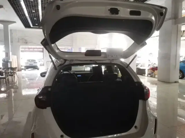 Honda Fit — Фото автомобиля 18