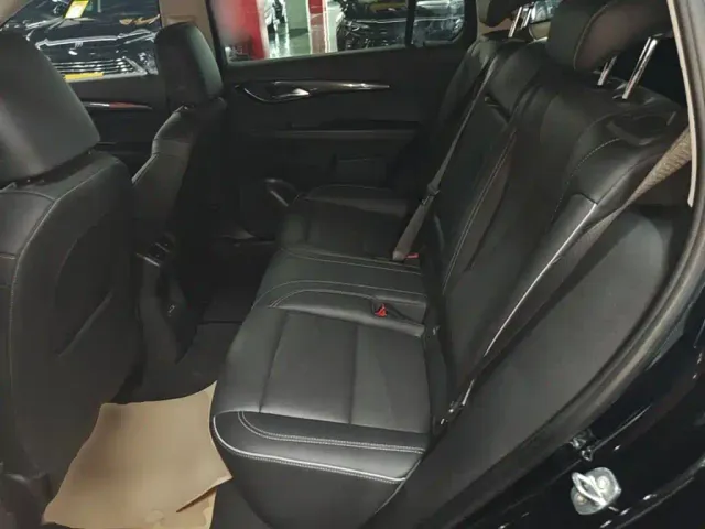Buick Envision Plus — Фото автомобиля 16