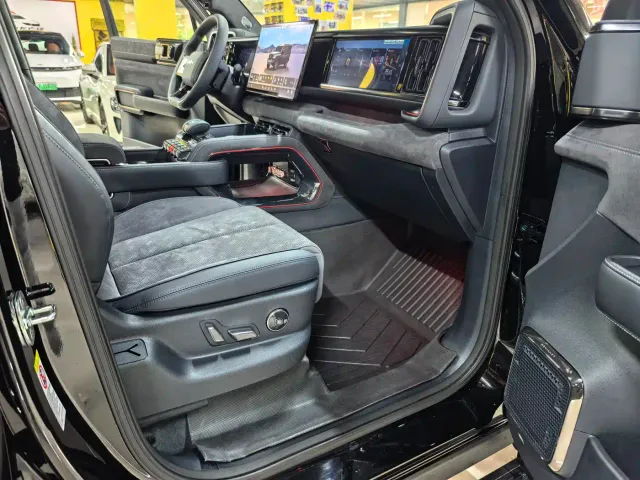 BYD FangChengBao Leopard 5 — Фото автомобиля 9