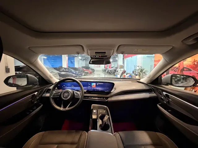 Buick E5 — Фото автомобиля 4