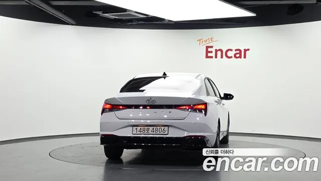 Hyundai Avante CN7 — Фото автомобиля 4