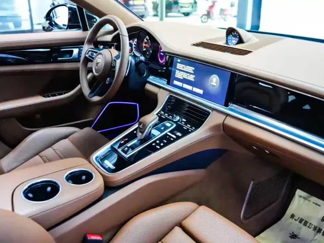 Porsche Panamera — Фото автомобиля 7