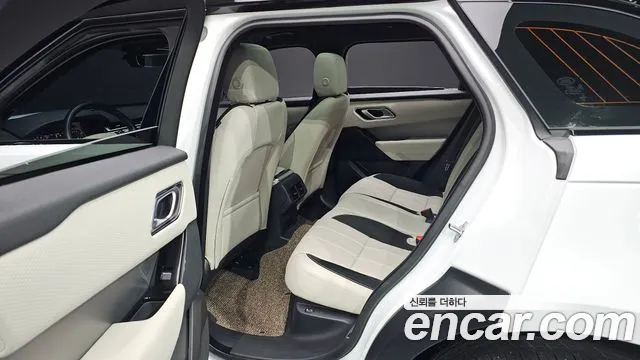 Land Rover Range Rover Velar Range Rover Velar 2.0 P250 R-Dynamic SE — Фото автомобиля 11