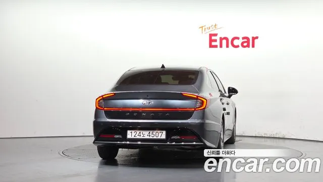 Hyundai Sonata — Фото автомобиля 4