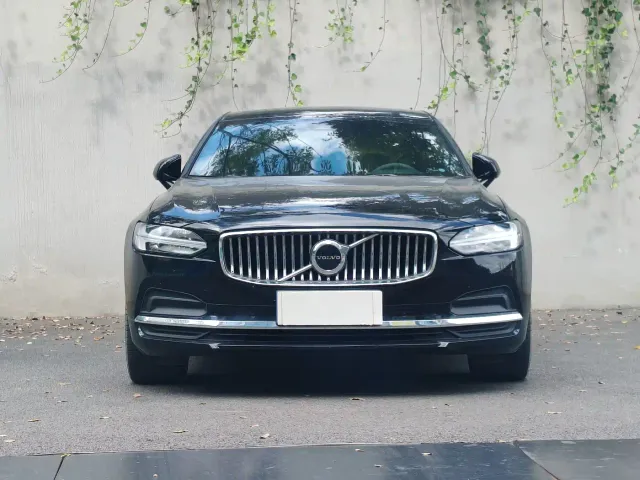 Volvo S90 — Фото автомобиля 2