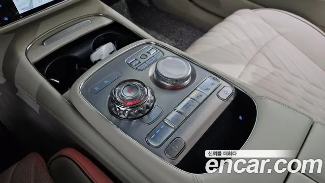 Genesis G90 Бензин 3.5 турбо AWD — Фото автомобиля 9