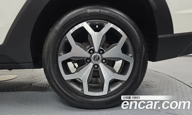 KGM Torres — Фото автомобиля 6