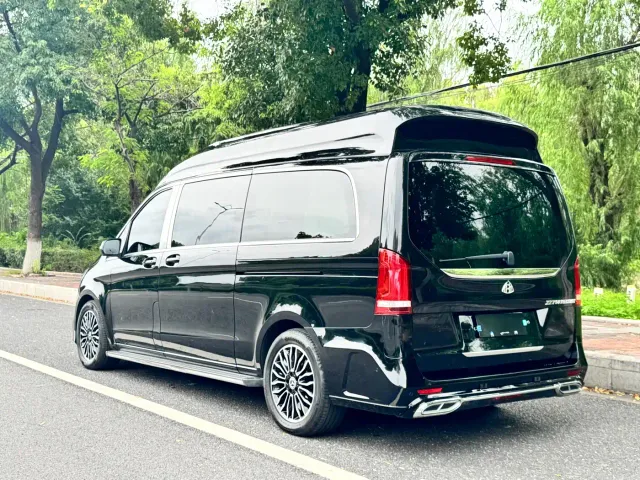 Mercedes-Benz V-Class — Фото автомобиля 4
