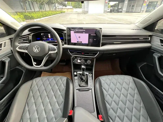 Volkswagen Sagitar — Фото автомобиля 10