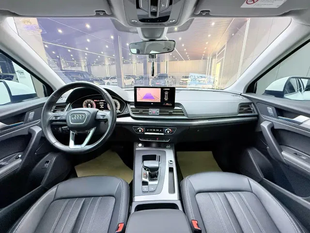 Audi Q5L — Фото автомобиля 14