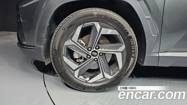 Hyundai Tucson Tucson (NX4) Бензин 1.6 турбо 2WD — Фото автомобиля 5