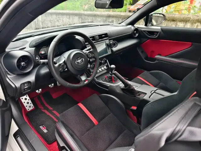Toyota 86 — Фото автомобиля 8