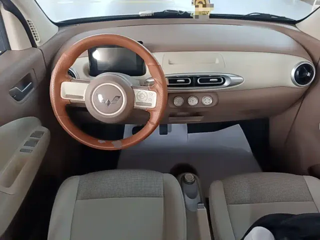 Wuling Hongguang Mini EV — Фото автомобиля 9