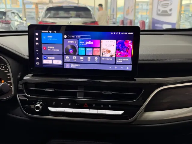 Haval H6 — Фото автомобиля 11