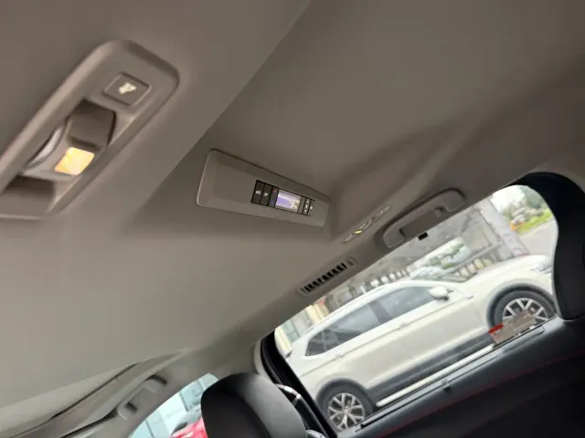 Toyota Sienna — Фото автомобиля 5