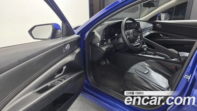 Hyundai Avante CN7 — Фото автомобиля 10