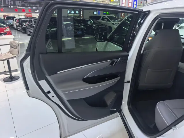 Buick E5 — Фото автомобиля 9