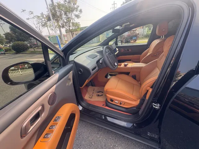 Li Auto i6 — Фото автомобиля 15