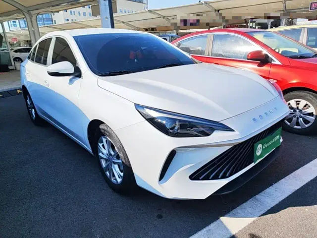 Roewe i5 — Фото автомобиля 3
