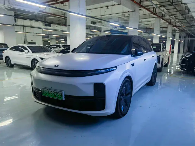 Фотография автомобиля — Li Auto L7