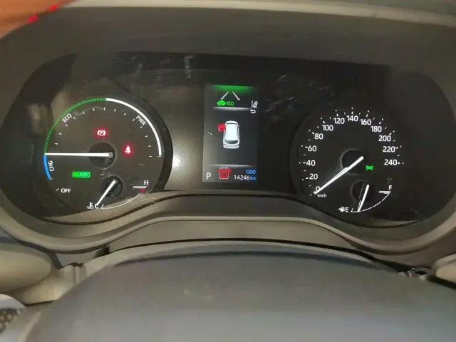 Toyota Sienna — Фото автомобиля 14