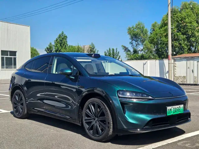 Luxeed R7 — Фото автомобиля 3